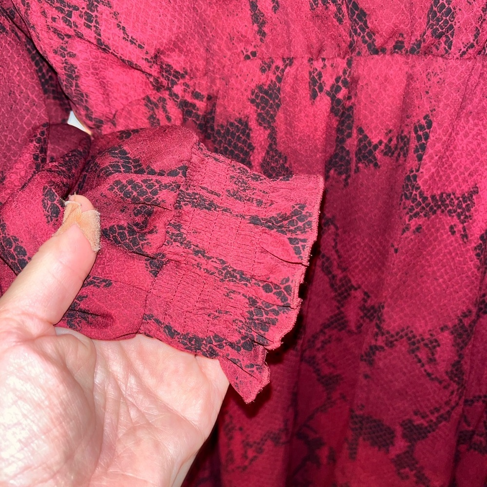 Banana Republic Burgundy Red Long Sleeve Snake Print Dress Large - Picture 2 of 4